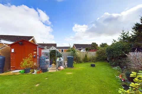 2 bedroom detached bungalow for sale, Hillside Avenue, Sutton-On-Sea LN12