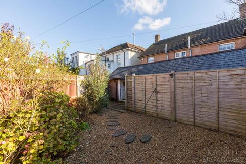 2 bedroom terraced house for sale, Three Bridges Road, Crawley RH10