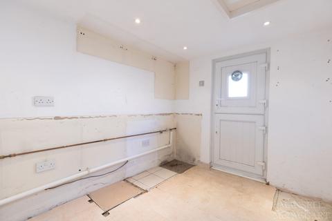 223 Three Bridges Road, Crawley, RH10 1LG