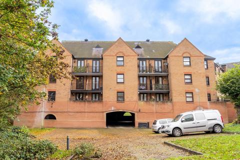 2 bedroom apartment for sale, Chelmsford Road, Dunmow, Essex