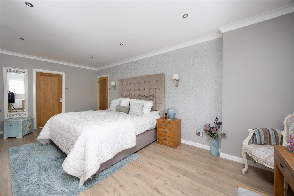 Orchard House Rood Ashton Park Trowbridge BA14 6 AT