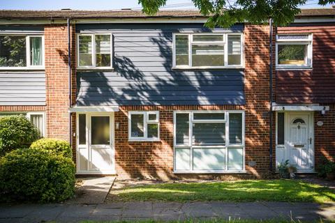 4 bedroom house to rent, Clement Close, Canterbury