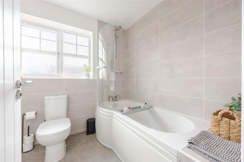20 Burdock Road, Scunthorpe, DN16 3UP