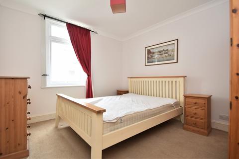 2 bedroom flat to rent, Shaftesbury Road, Southsea PO5