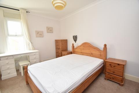 2 bedroom flat to rent, Shaftesbury Road, Southsea PO5