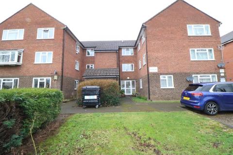 2 bedroom flat to rent, Parkside Court, Wood Green, N22