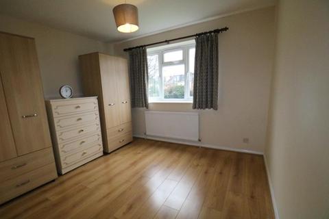 2 bedroom flat to rent, Parkside Court, Wood Green, N22