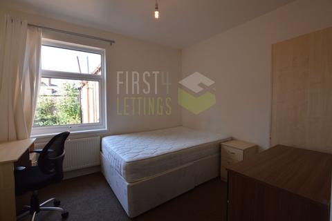 4 bedroom terraced house to rent, Lorne Road, Leicester LE2