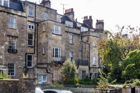 2 bedroom flat for sale, St. James's Square, Bath BA1