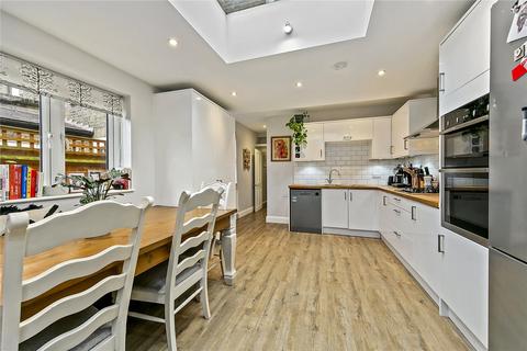 3 bedroom end of terrace house for sale, Stanley Gardens Road, Teddington