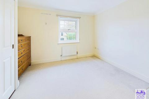 14 Hall Road, Wouldham, Rochester, ME1 3XN