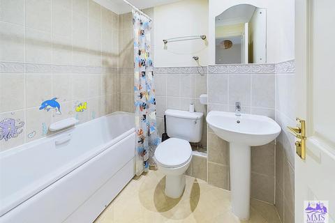 14 Hall Road, Wouldham, Rochester, ME1 3XN