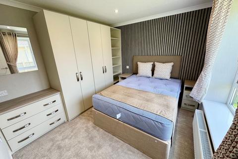 1 bedroom park home for sale, Lyndhurst Road, Christchurch BH23