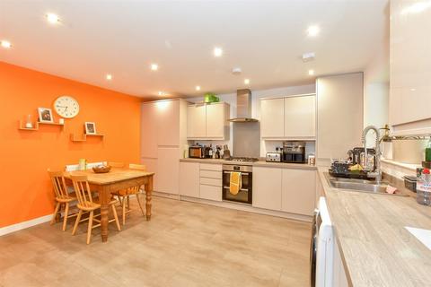 2 bedroom end of terrace house for sale, Warren Walk, Royal, Tunbridge Wells, Kent