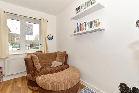 21 Warren Walk, Tunbridge Wells, TN2 3XR