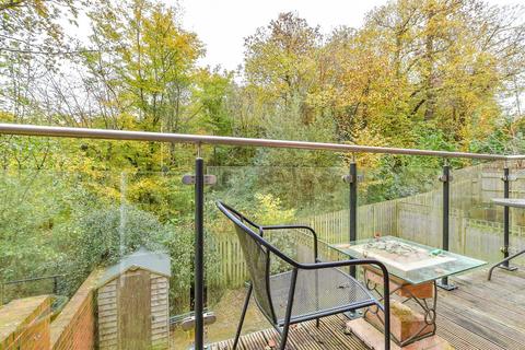 21 Warren Walk, Tunbridge Wells, TN2 3XR