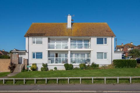 2 bedroom flat to rent, Marine Drive, Rottingdean BN2