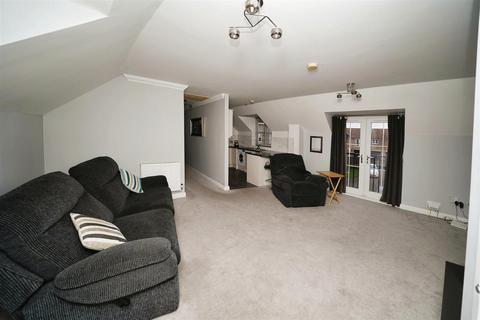 3 bedroom apartment for sale, Pools Brook Park, Kingswood, Hull