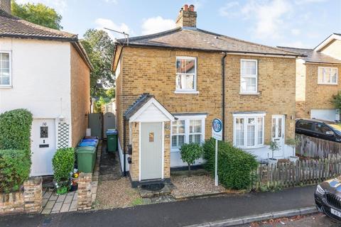 2 bedroom semi-detached house to rent, Thistlecroft Road, Hersham, Walton-On-Thames