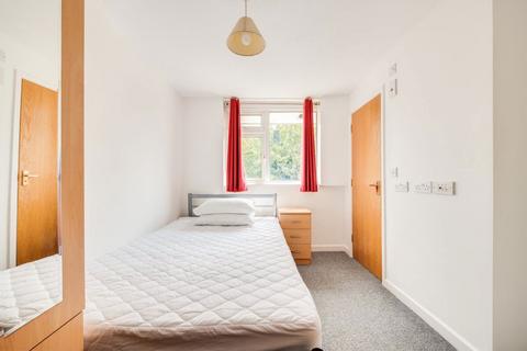 5 bedroom house to rent, St Dunstans Close, Canterbury