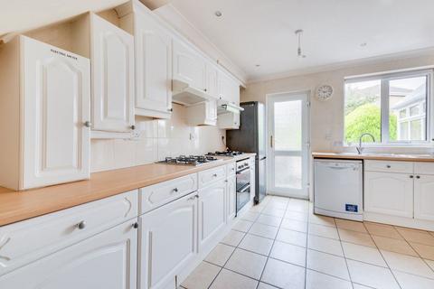 6 bedroom house to rent, Warwick Road, Canterbury