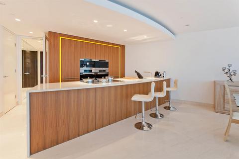 3 bedroom flat for sale, The Tower, One St George Wharf, Vauxhall, SW8