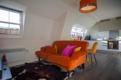 1 bedroom apartment to rent, Century Place, Bristol BS2