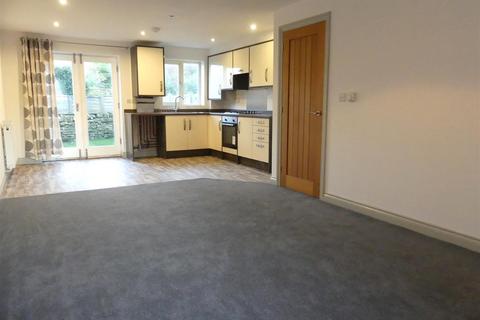 3 bedroom townhouse to rent, Grouse Close, Silsden BD20