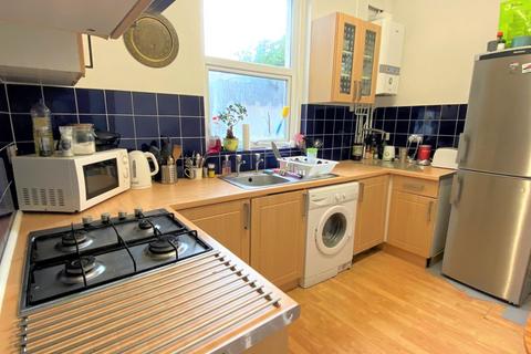 3 bedroom terraced house to rent, Stansted Road, Southsea PO5