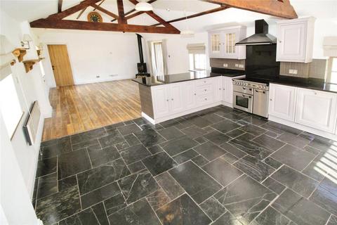 3 bedroom bungalow to rent, Thurleigh Road, Bedford MK44