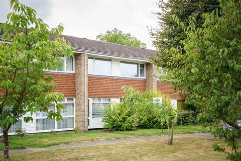 6 bedroom house to rent, Somner Close, Canterbury