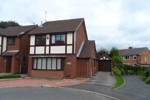 3 bedroom detached house to rent, First Avenue, Newcastle-under-Lyme ST5