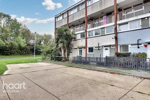 3 bedroom maisonette for sale, Lincoln Road, Basildon