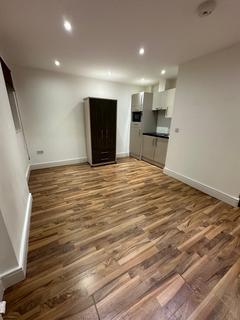 1 bedroom terraced house to rent, 276b St James Road, St James Mews, London, SE1