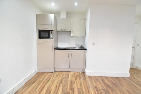 1 bedroom terraced house to rent, 276b St James Road, St James Mews, London, SE1