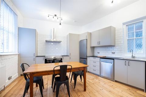 4 bedroom apartment to rent, 8 Streatham High Road, London SW16