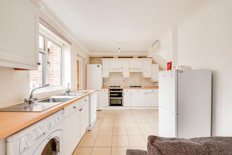 6 bedroom house to rent, Kent Avenue, Canterbury