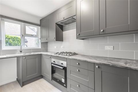 2 bedroom terraced house to rent, Monmouth Close, Chandler's Ford SO53