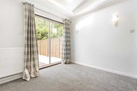 2 bedroom terraced house to rent, Monmouth Close, Chandler's Ford SO53