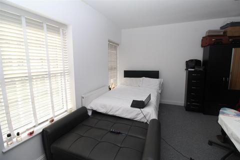 undefined, Copper Street, Cardiff CF24