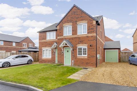 undefined, Hawthorne Close, PE21