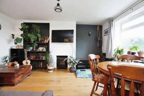 3 bedroom terraced house to rent, Dorchester Road, Bristol BS7