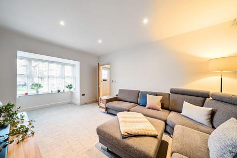 14 Orchard Park, Ulleskelf, Tadcaster, LS24 9FT
