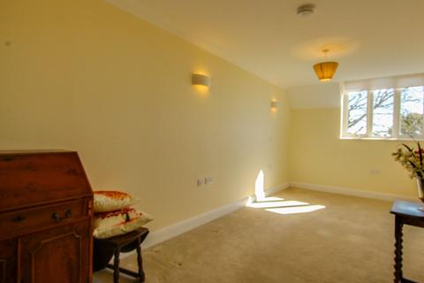 2 bedroom retirement property for sale, Bolnore Road, Fleur De Lis, RH16