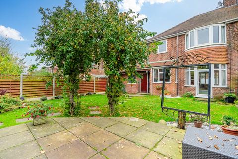 4 bedroom semi-detached house for sale, Middlethorpe Grove, York