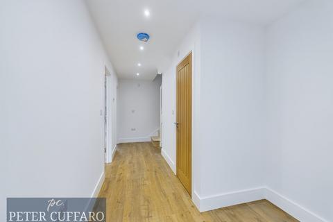 undefined, Frenchs Close, Ware SG12