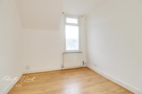 4 bedroom terraced house to rent, Abbey Road, LONDON