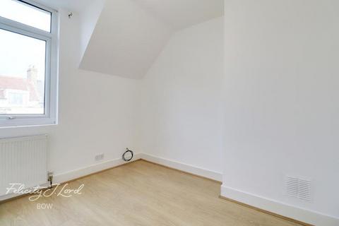 4 bedroom terraced house to rent, Abbey Road, LONDON