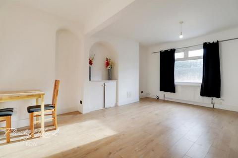 4 bedroom terraced house to rent, Abbey Road, LONDON