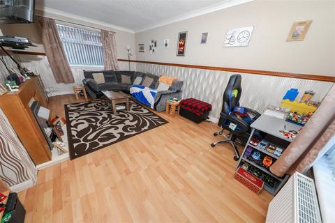 3 bedroom end of terrace house for sale, Alexander Road, Glenrothes